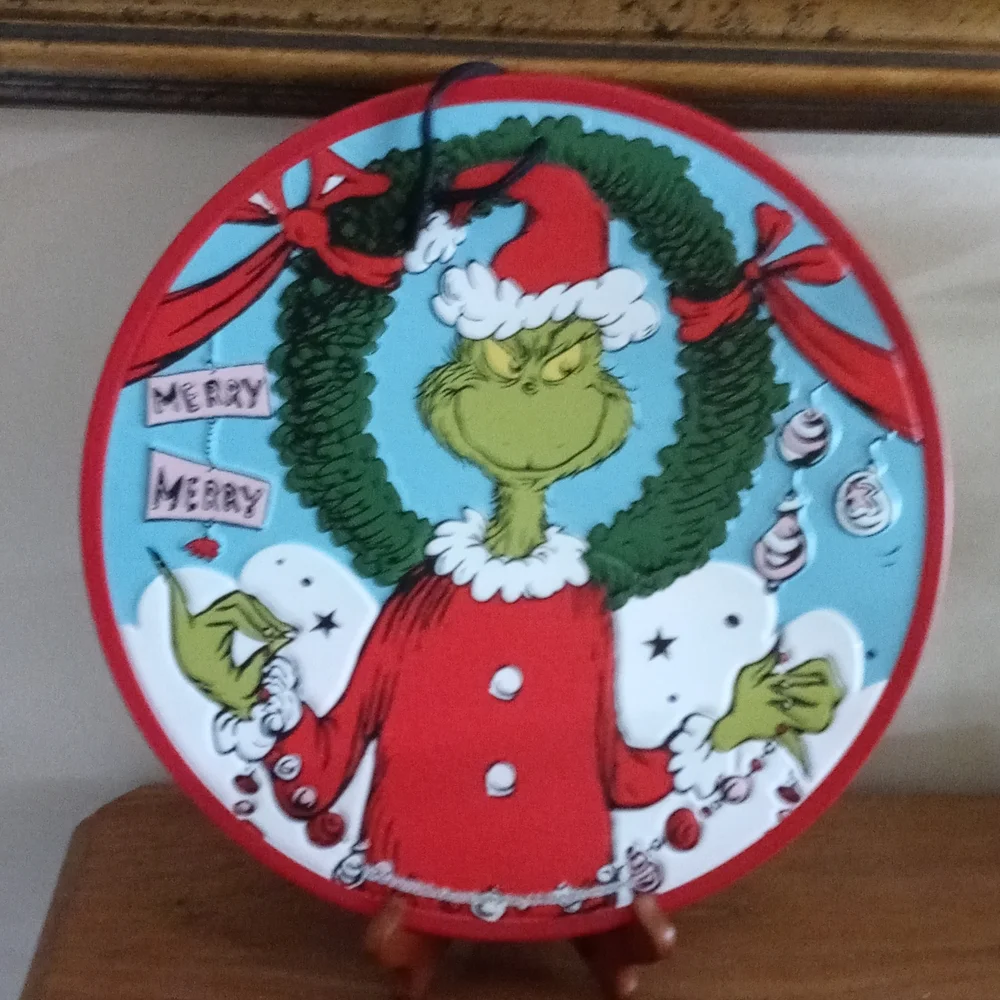 Grinch metal decor